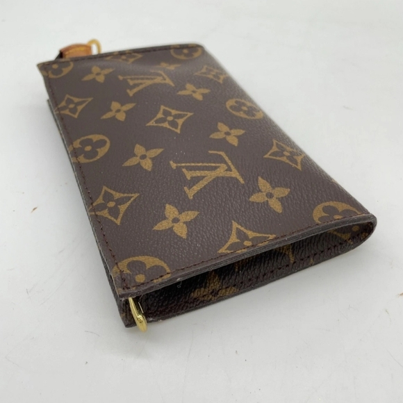 Louis Vuitton  Monogram Pouch With Box - Picture 3 of 13
